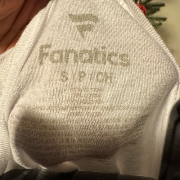 Philadelphia Phillies National League Champions T-Shirt - Picture 3 of 3